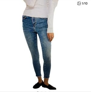 Free People High-Rise Raw Hem Jeggings
